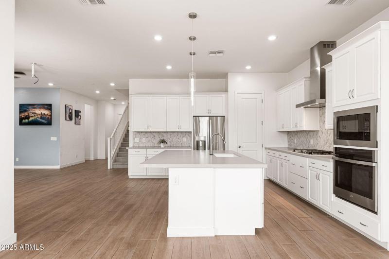 1458 E Lodgepole Dr - 09