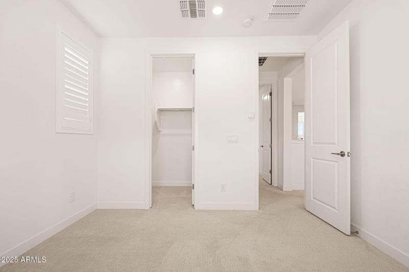 1458 E Lodgepole Dr - 22