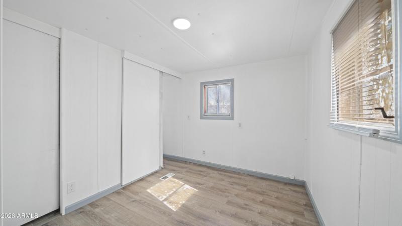 Interior - 306 E Apache St-6