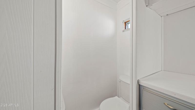 Interior - 306 E Apache St-8