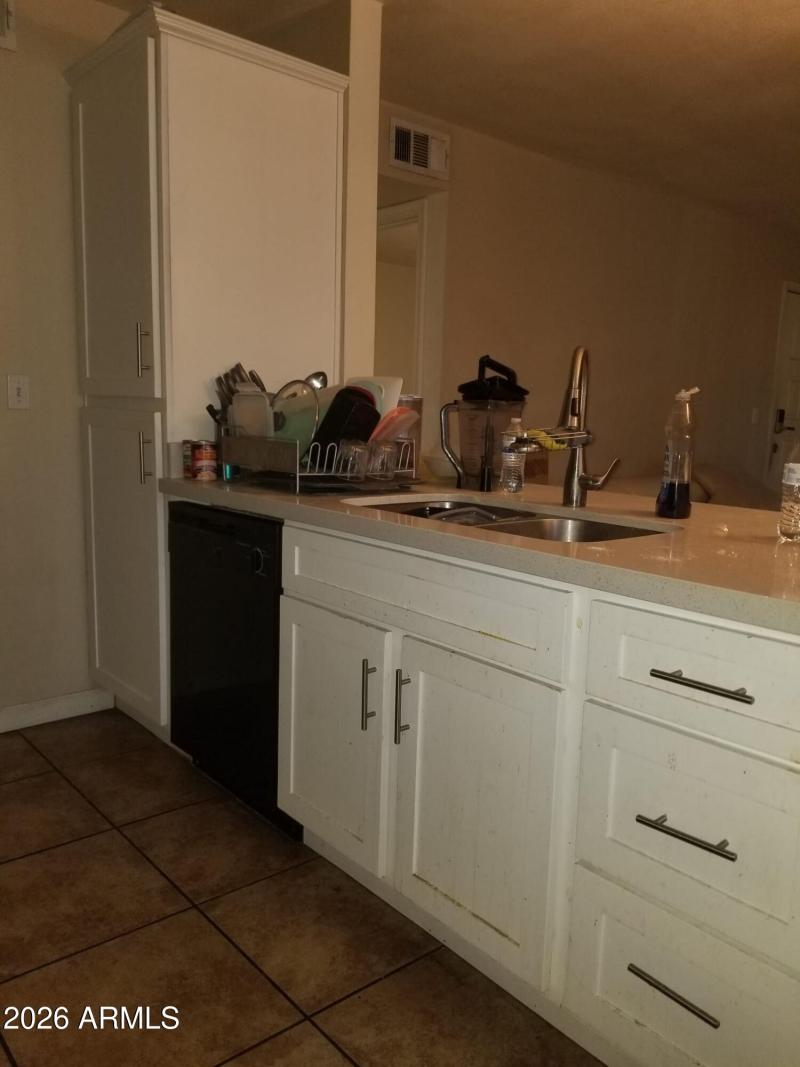 5236 W Peoria Ave 143