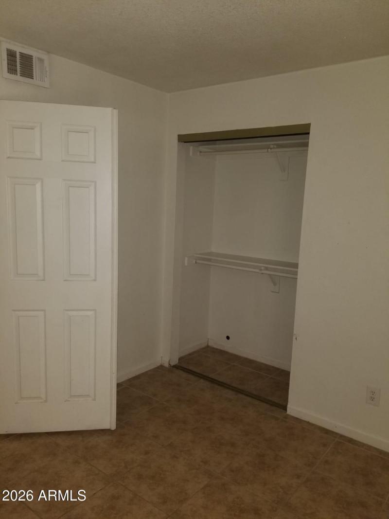 5236 W Peoria Ave 143