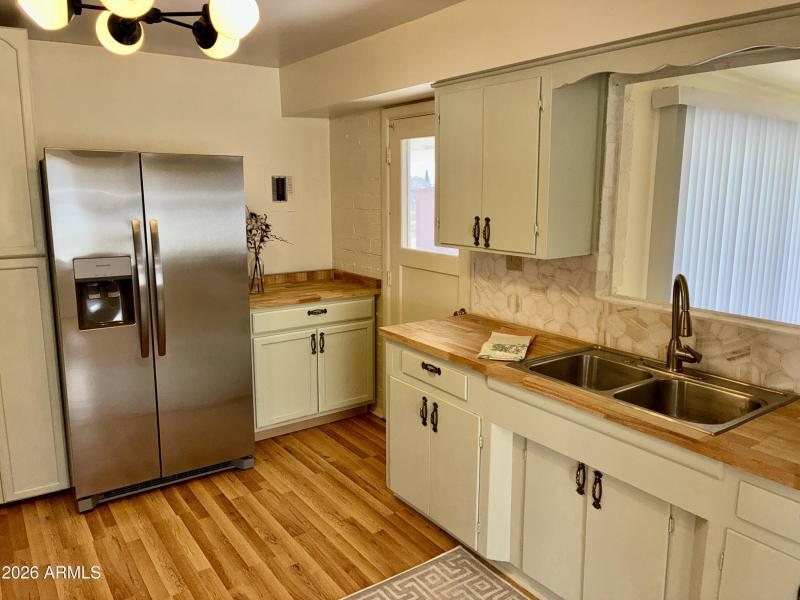 105 - Kitchen2 - Copy