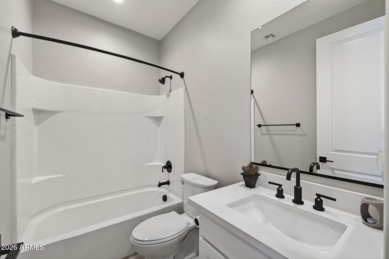 20-web-or-mls-11247 E Unger Ave, Mesa-20