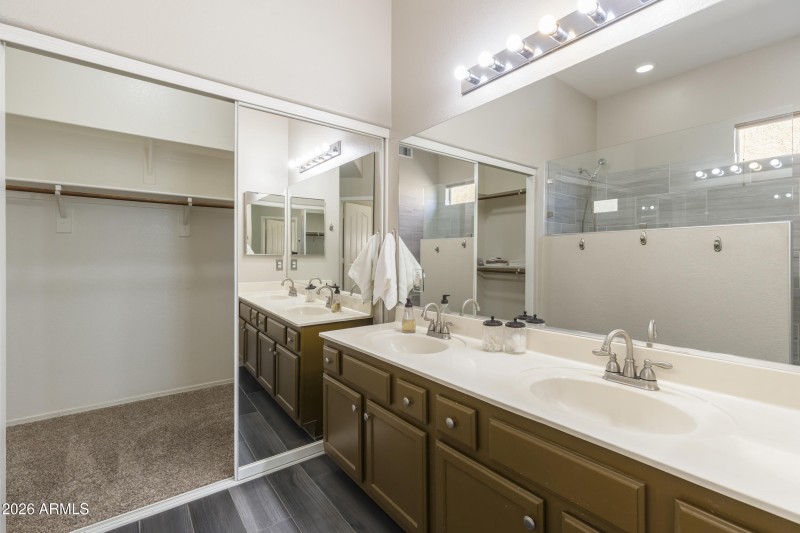 Primary Bathroom/Closet