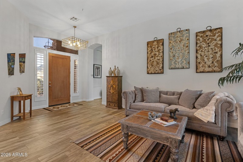 4-web-or-mls-13541-e-thoroughbred-trail