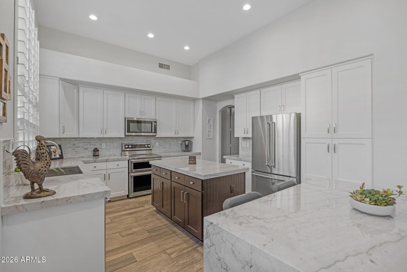 21-web-or-mls-13541-e-thoroughbred-trail