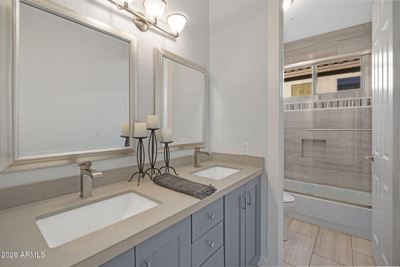 36-web-or-mls-13541-e-thoroughbred-trail