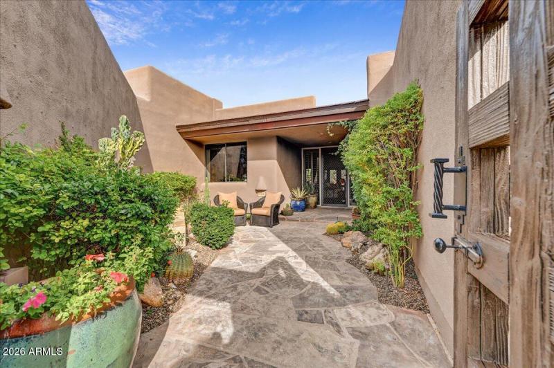 Private Courtyard Entry