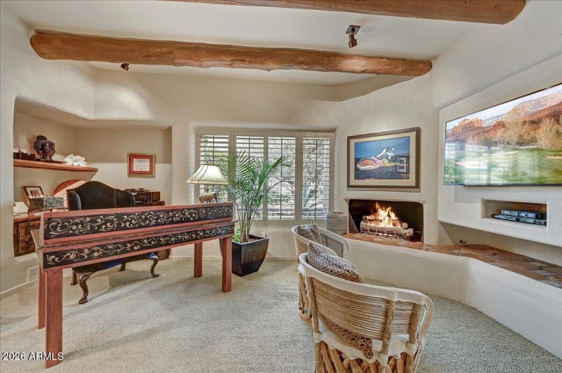 Primary Sitting Area