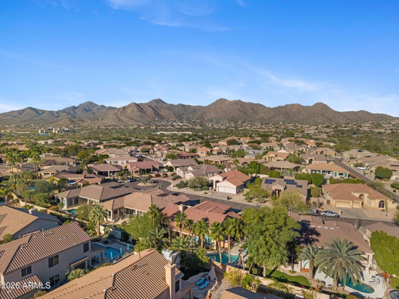 61-web-or-mls-13541-e-thoroughbred-trail