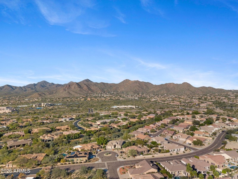 62-web-or-mls-13541-e-thoroughbred-trail