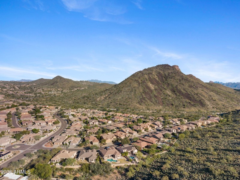 63-web-or-mls-13541-e-thoroughbred-trail