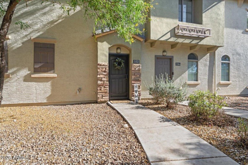 332 N 168th_Exterior