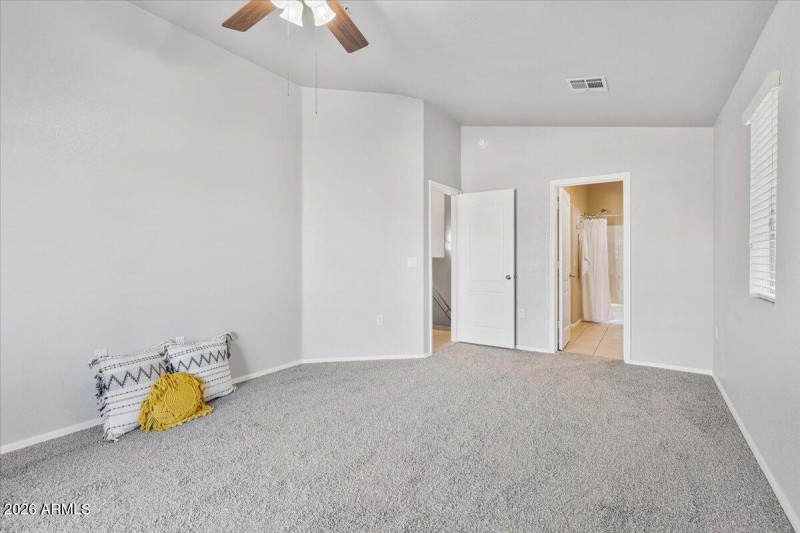 332 N 168th_Primary to Bath