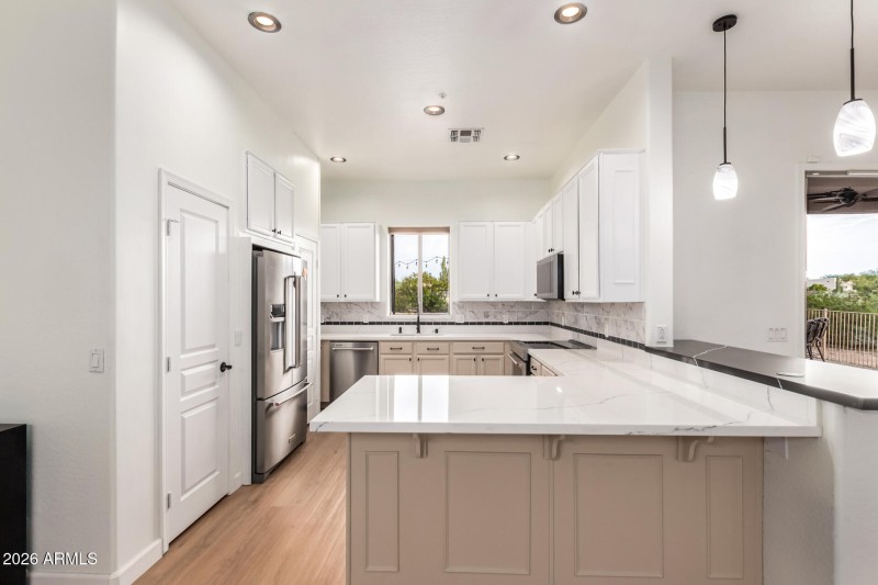 6 - Red Bird (12 - 30 - 25)