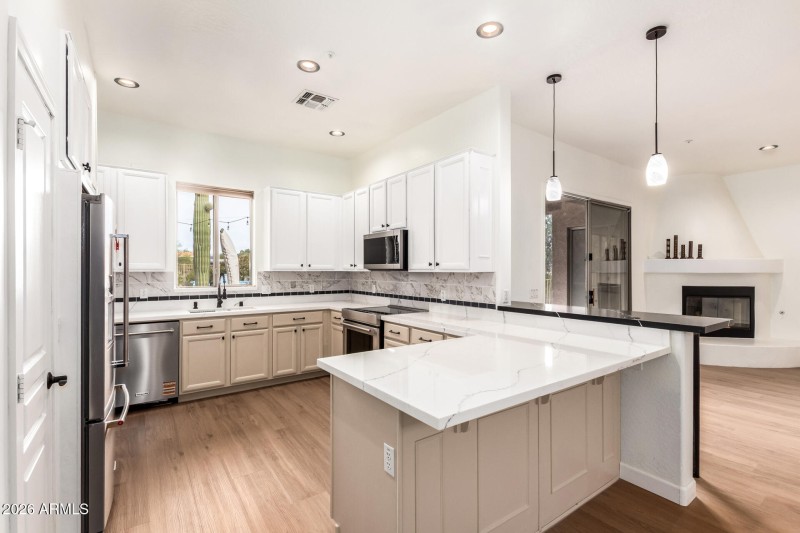 7 - Red Bird (12 - 30 - 25)