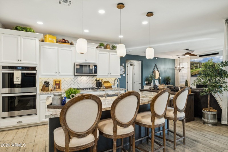 11-web-or-mls-20741-w-minnezona-ave