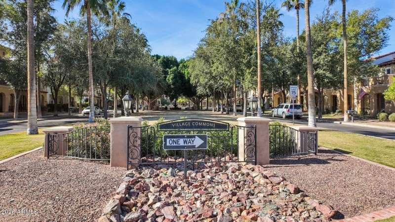 98-web-or-mls-20741-w-minnezona-ave