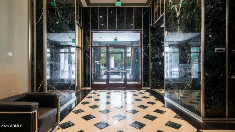 114 W Adams St Unit 503