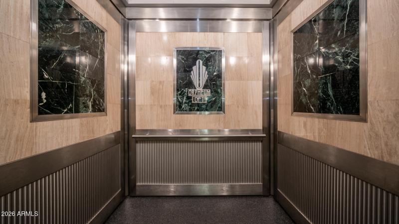 114 W Adams St Unit 503