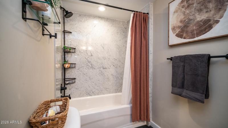 114 W Adams St Unit 503