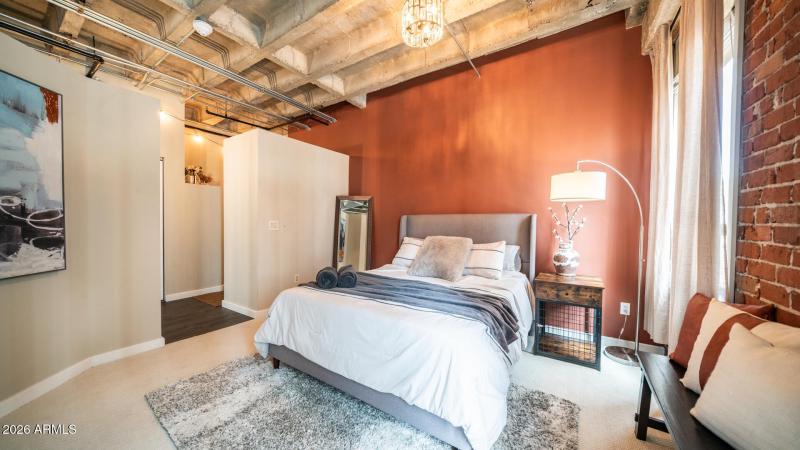 114 W Adams St Unit 503