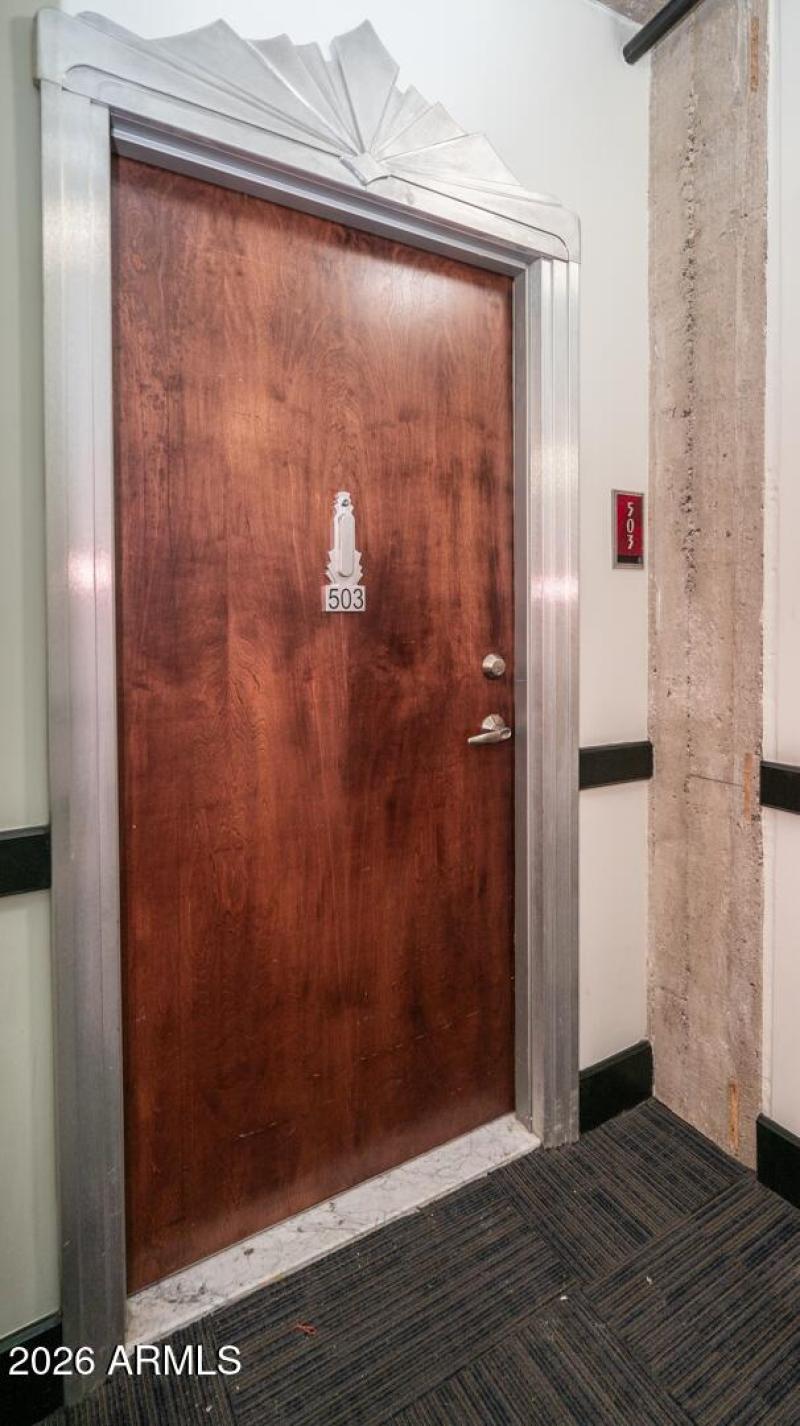 114 W Adams St Unit 503