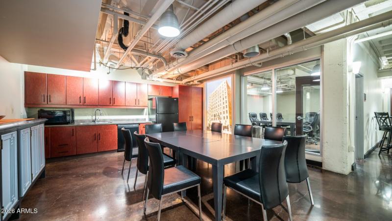 114 W Adams St Unit 503