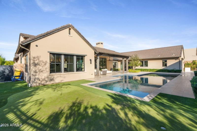 79-web-or-mls-22407-n-89th-st