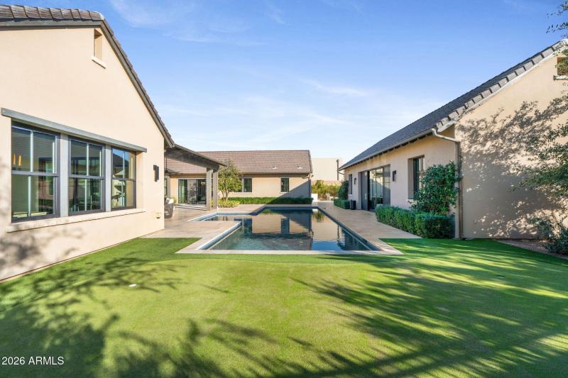 80-web-or-mls-22407-n-89th-st