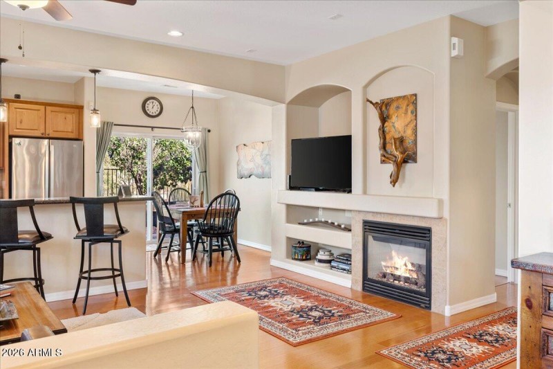 07-Foyer to Living Room