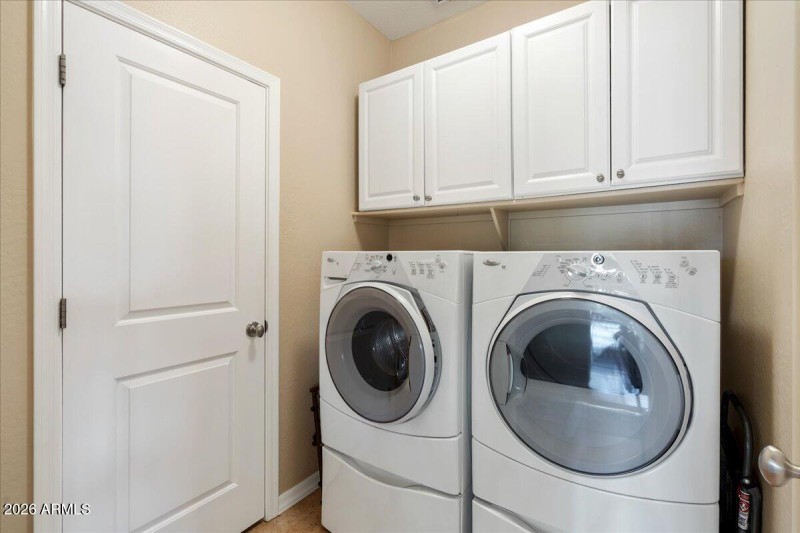 20-Laundry Room