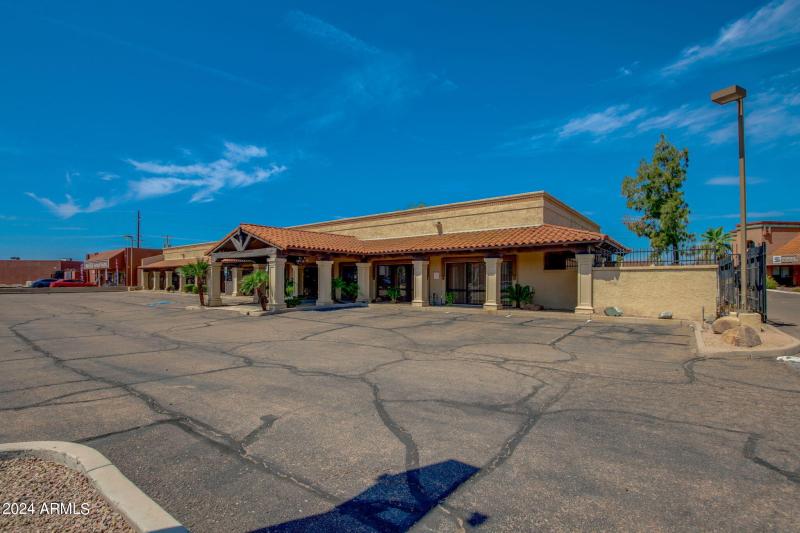 7-web-or-mls-260 n gilbert ext (3 of 16