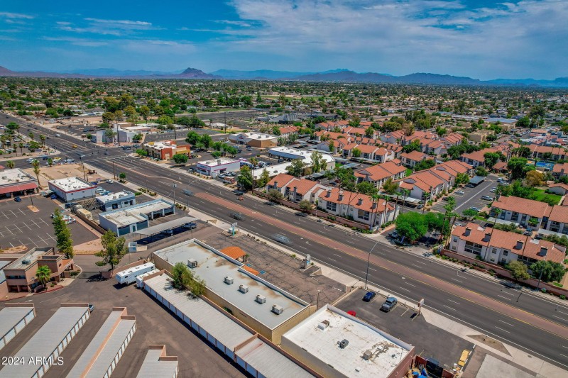 16-web-or-mls-260 n gilbert ext (12 of