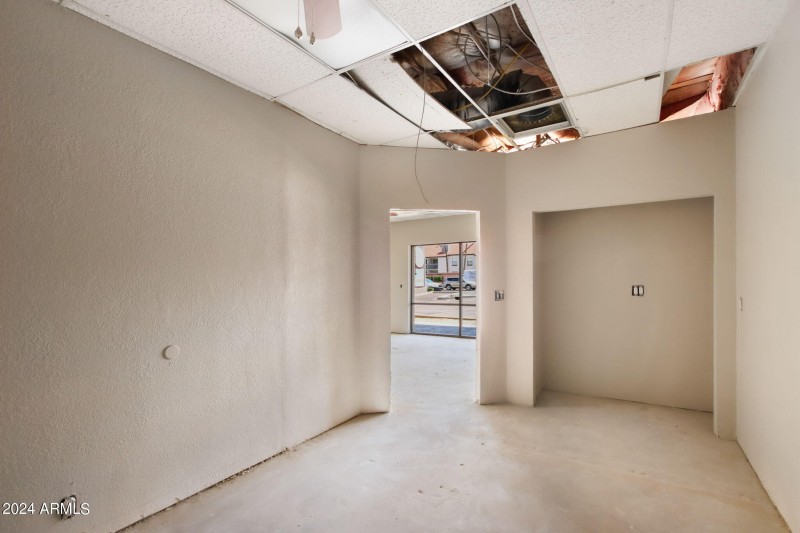 38-web-or-mls-260 N Gilbert Rd - MLS - 0