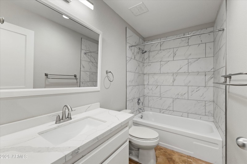 20-5525 E Thomas Rd l1 Unit L1