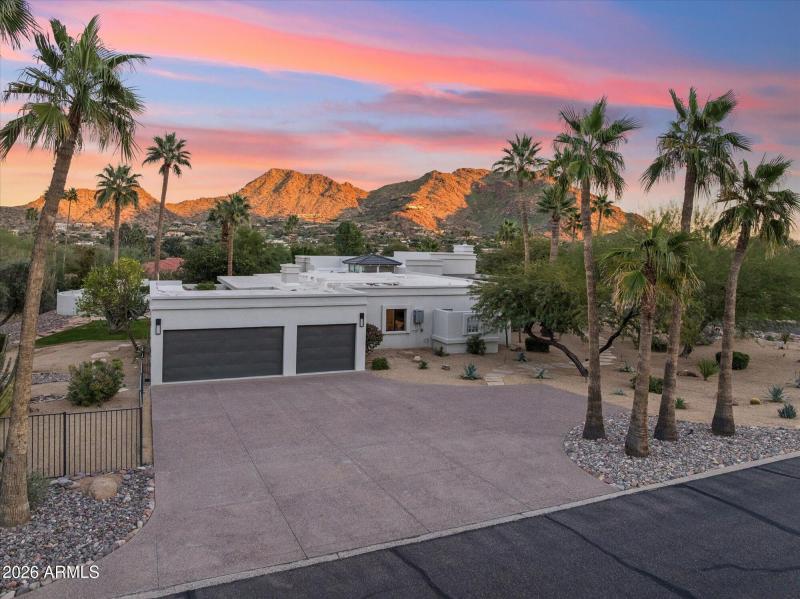 3 Car Garage w/Tesla EV Charger