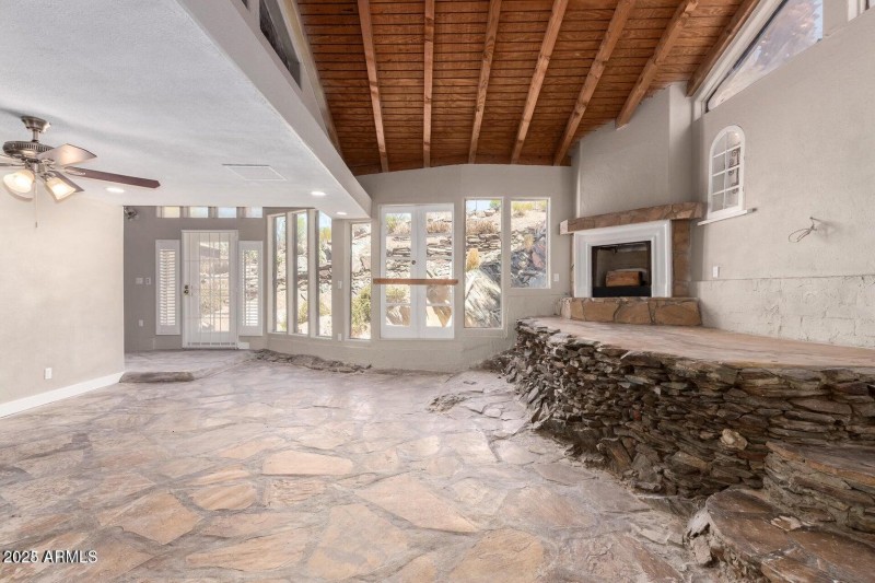 20220527165802202980000000-o