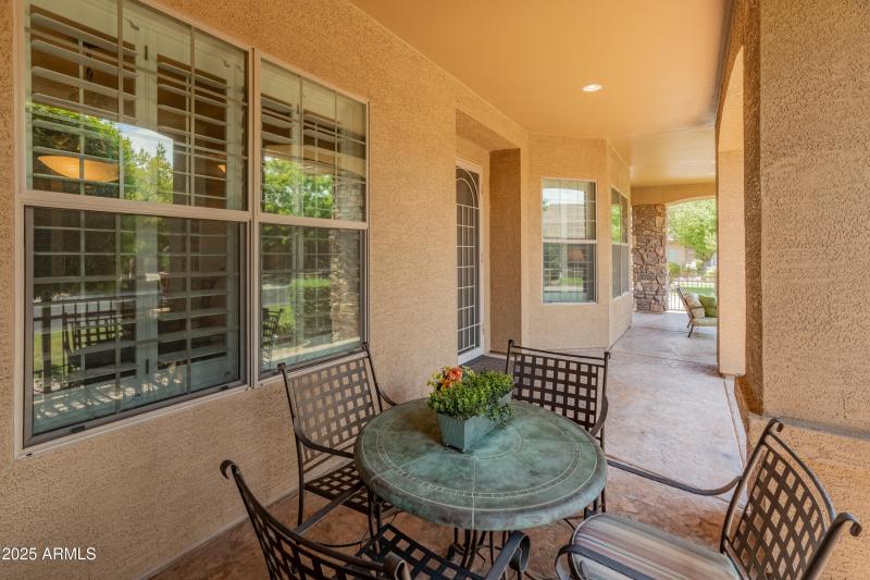 4110 W Oraibi Dr-55.jpg other side of pa