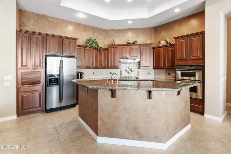 4110 W Oraibi Dr-27.jpgkitchen front vie