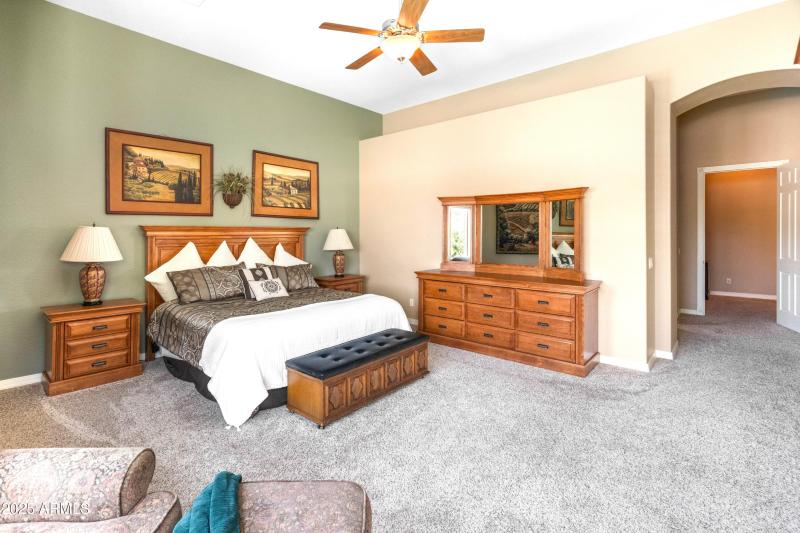 4110 W Oraibi Dr-10.jpg orimary bedroom