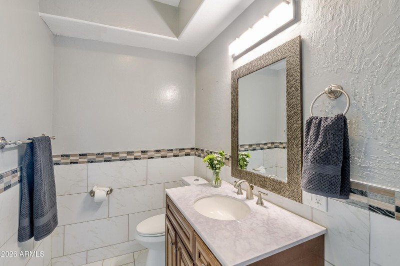 Downstairs En-Suite2