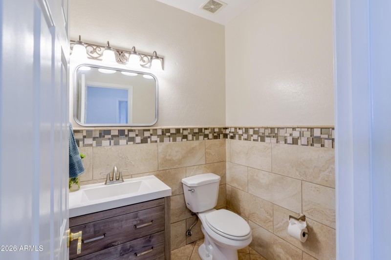 Downstairs Bathroom1