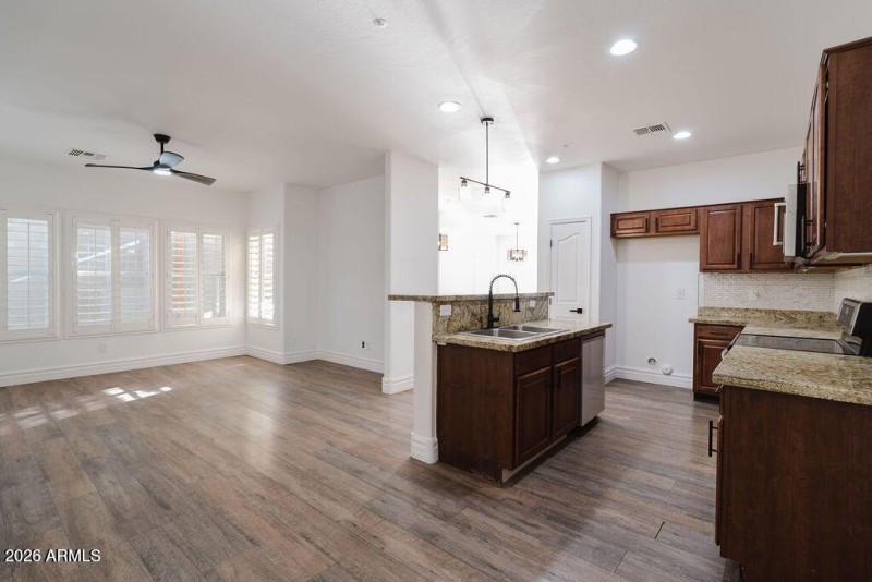 20251017185201807654000000-o