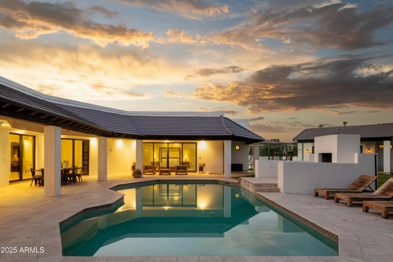 BACK OF HOME TWILIGHT