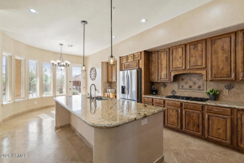 Spacious kitchen island