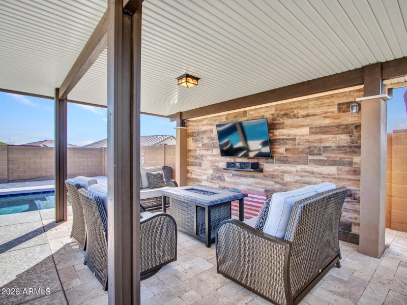 13-Pool-&-Pavillion-(1)