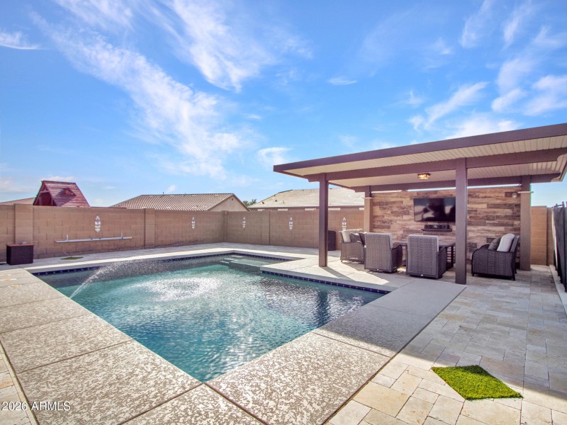 13-Pool-&-Pavillion-(9)