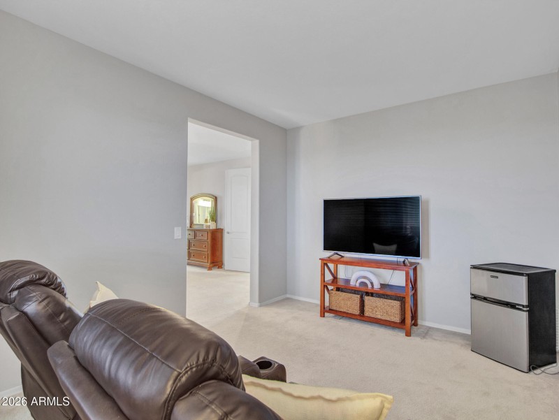 16-Primary-bedroom-&-Sitting-room-(5)